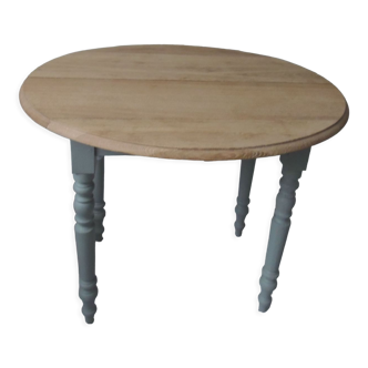 Oval oak table with flaps and extension, base, belt, gray green, wooden top.