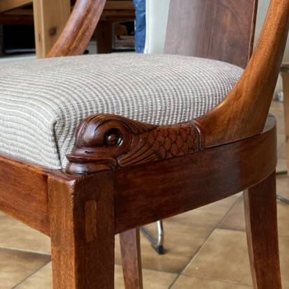 Empire style gondola chair