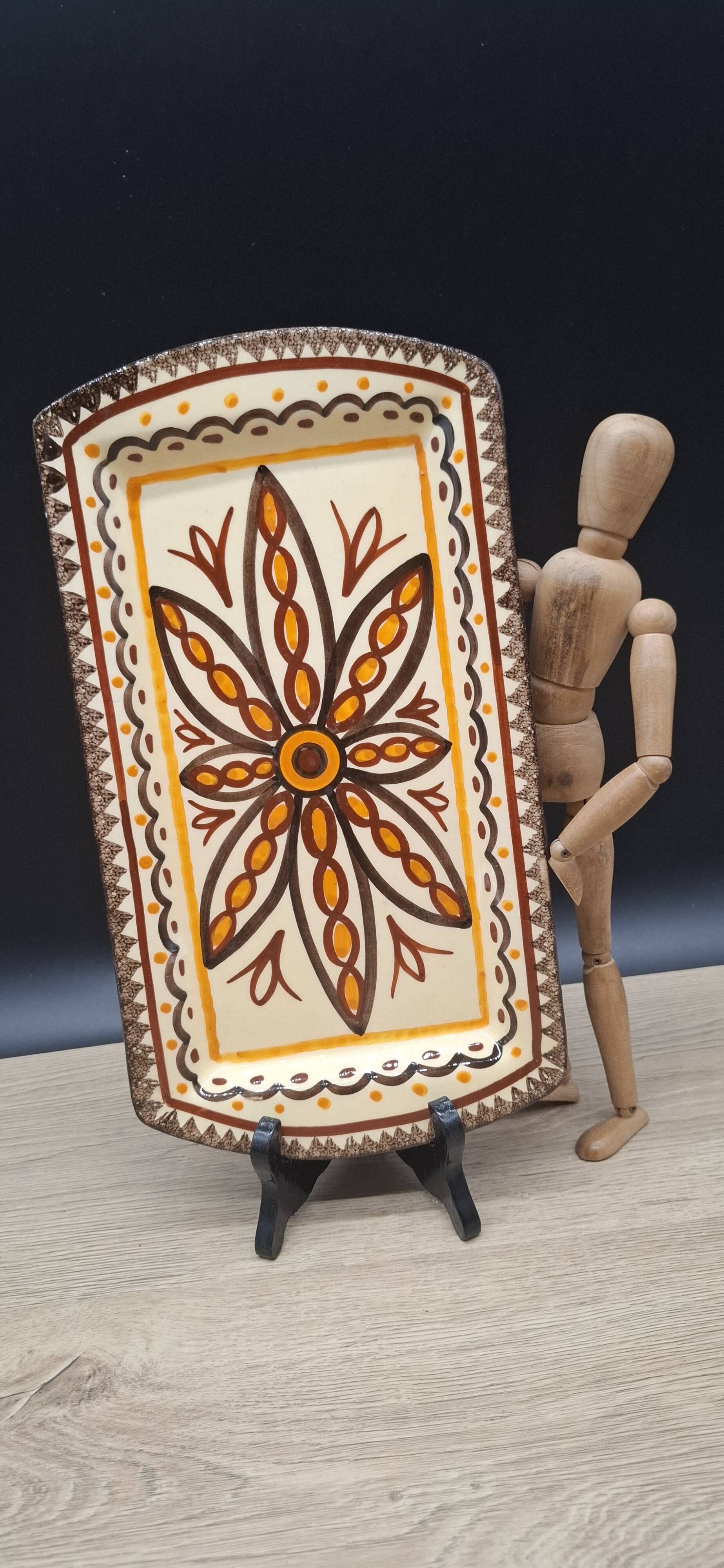 Quimper service dish