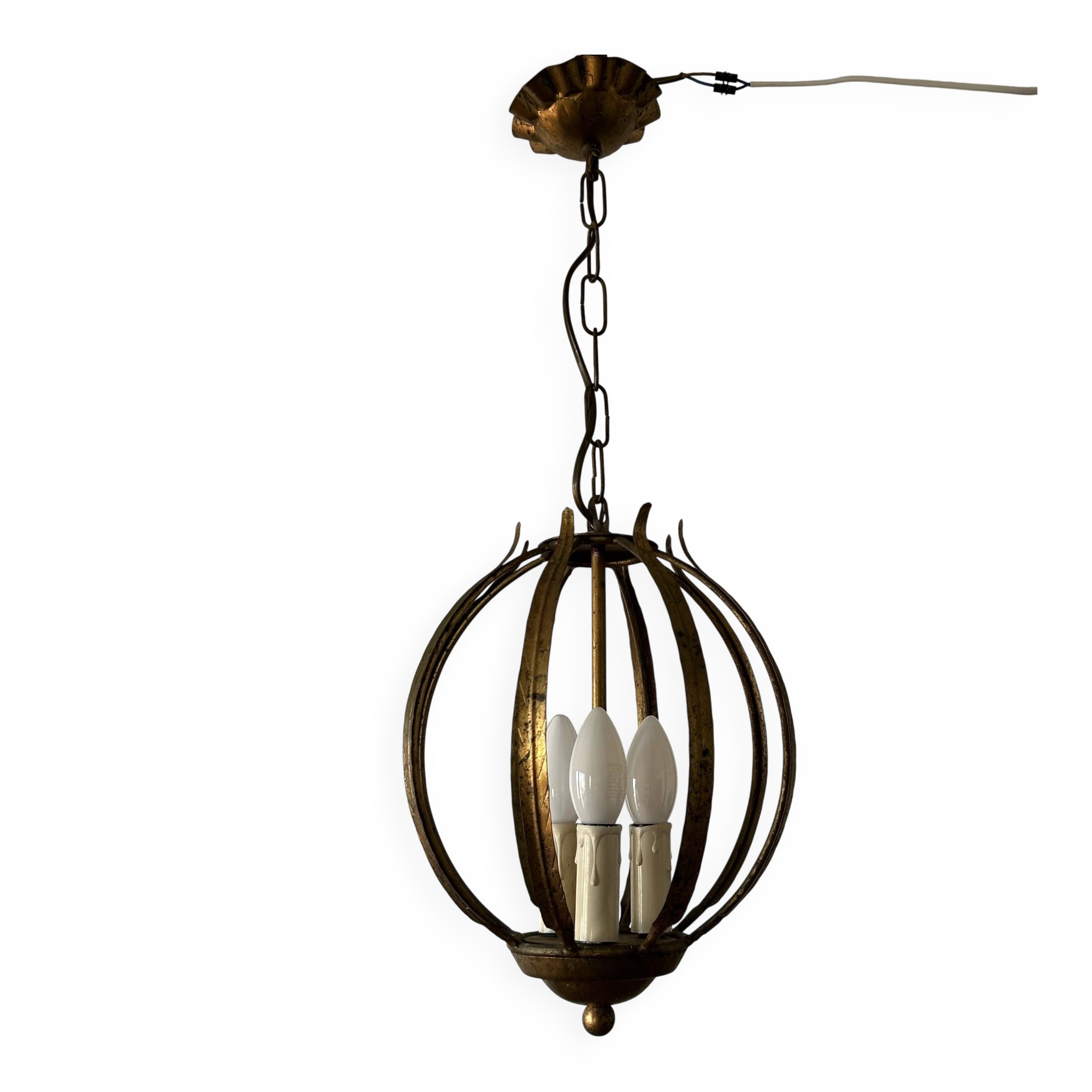 Chandelier, antique gold metal suspension.