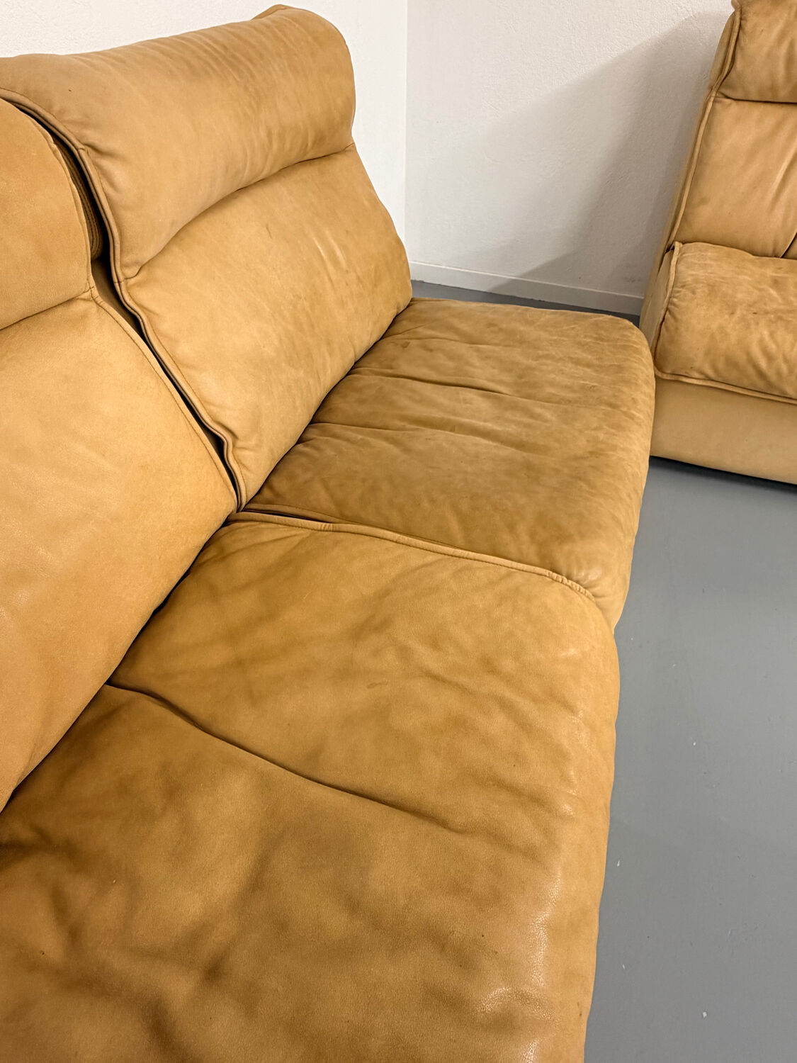 Modular camel leather sofa, 1980s vintage design.