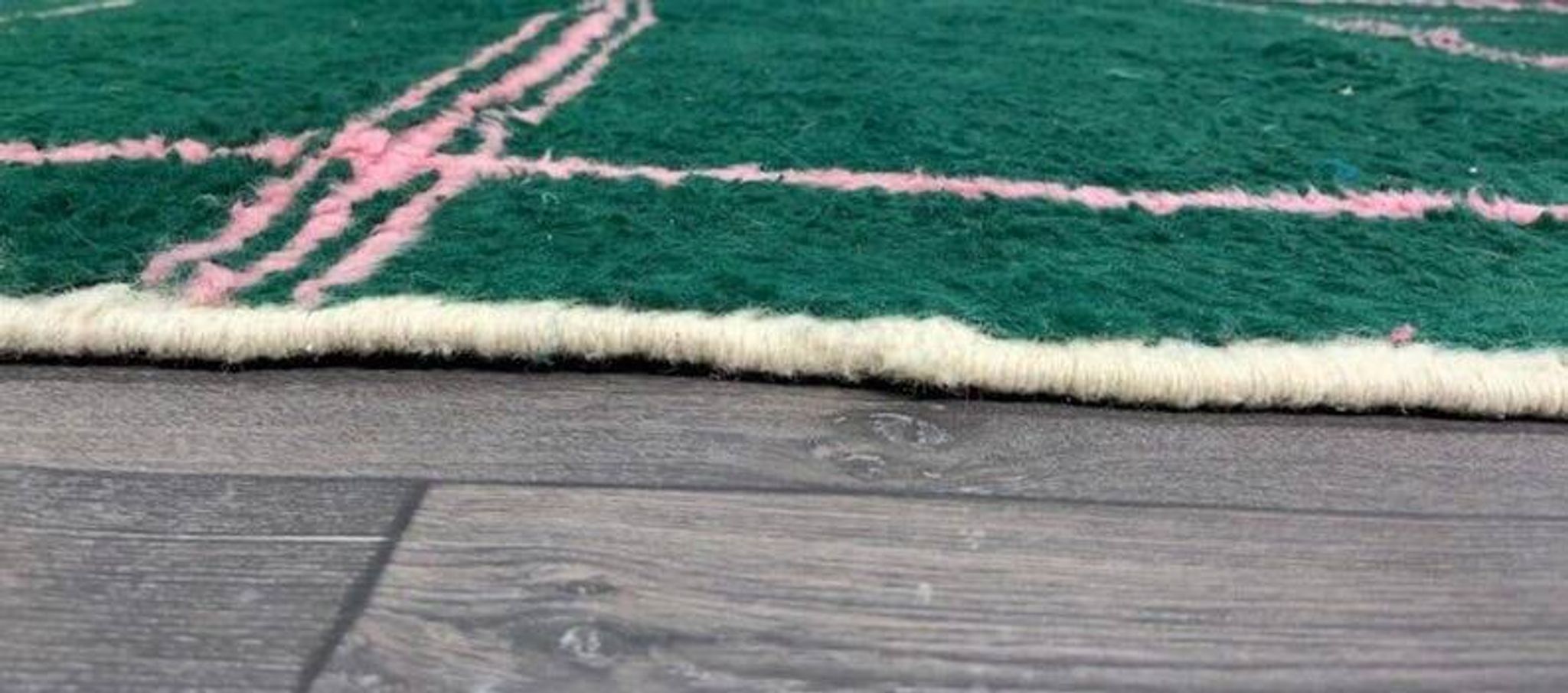 Tapis beni ouraine fait main traditionnelle taille 200 x 300 cm