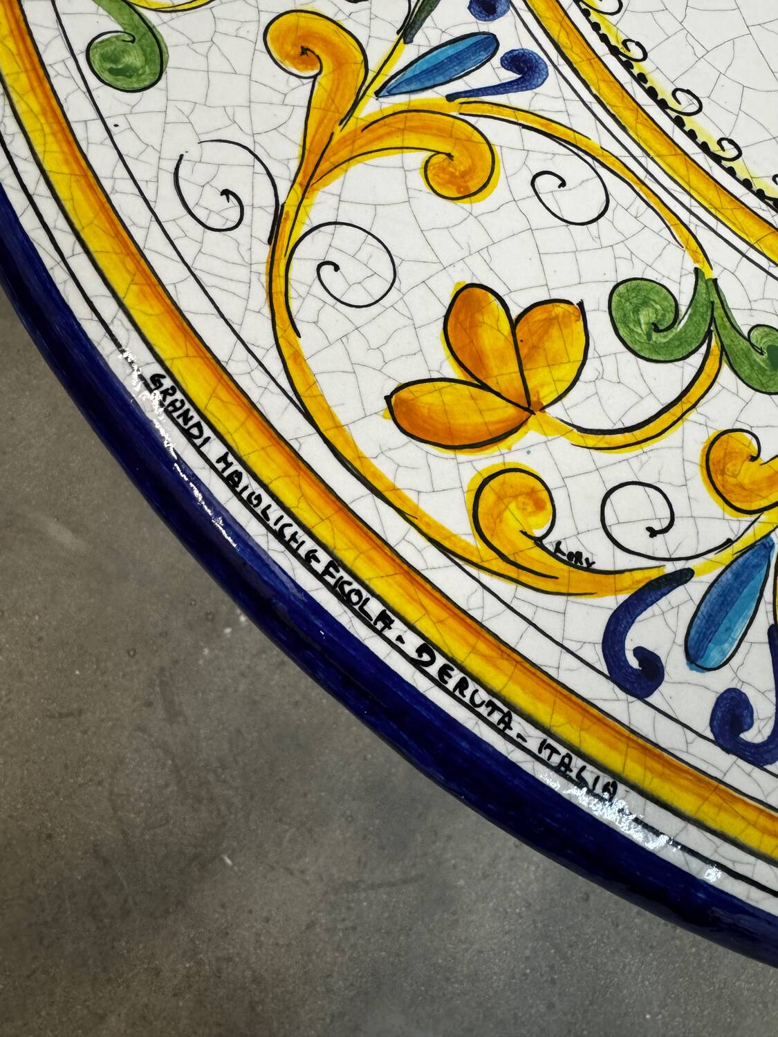 Outdoor table signed Grandi Maioliche Ficola hand-painted Italy