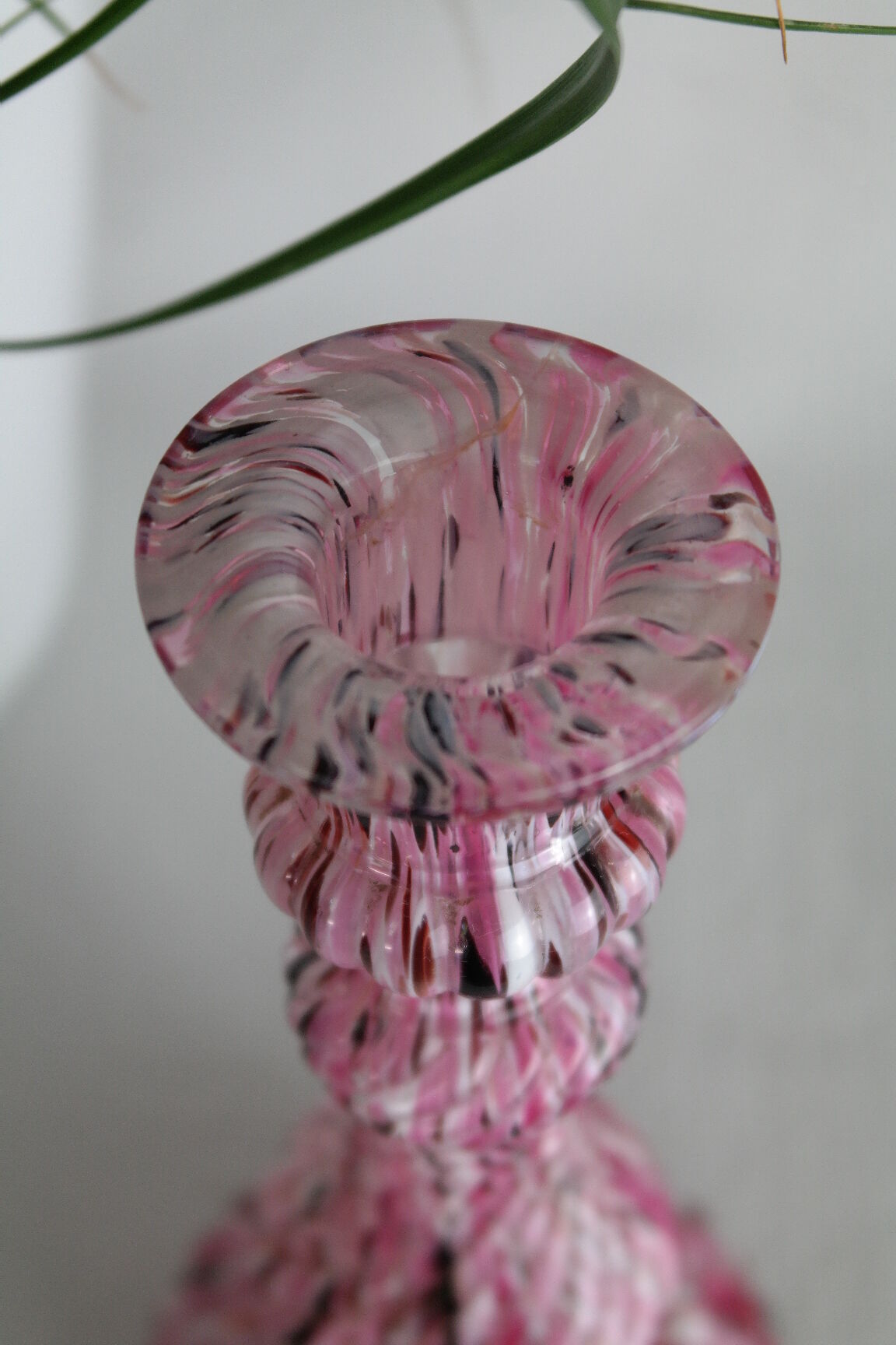 Clichy Legras glass vase, rose, early 20th century.