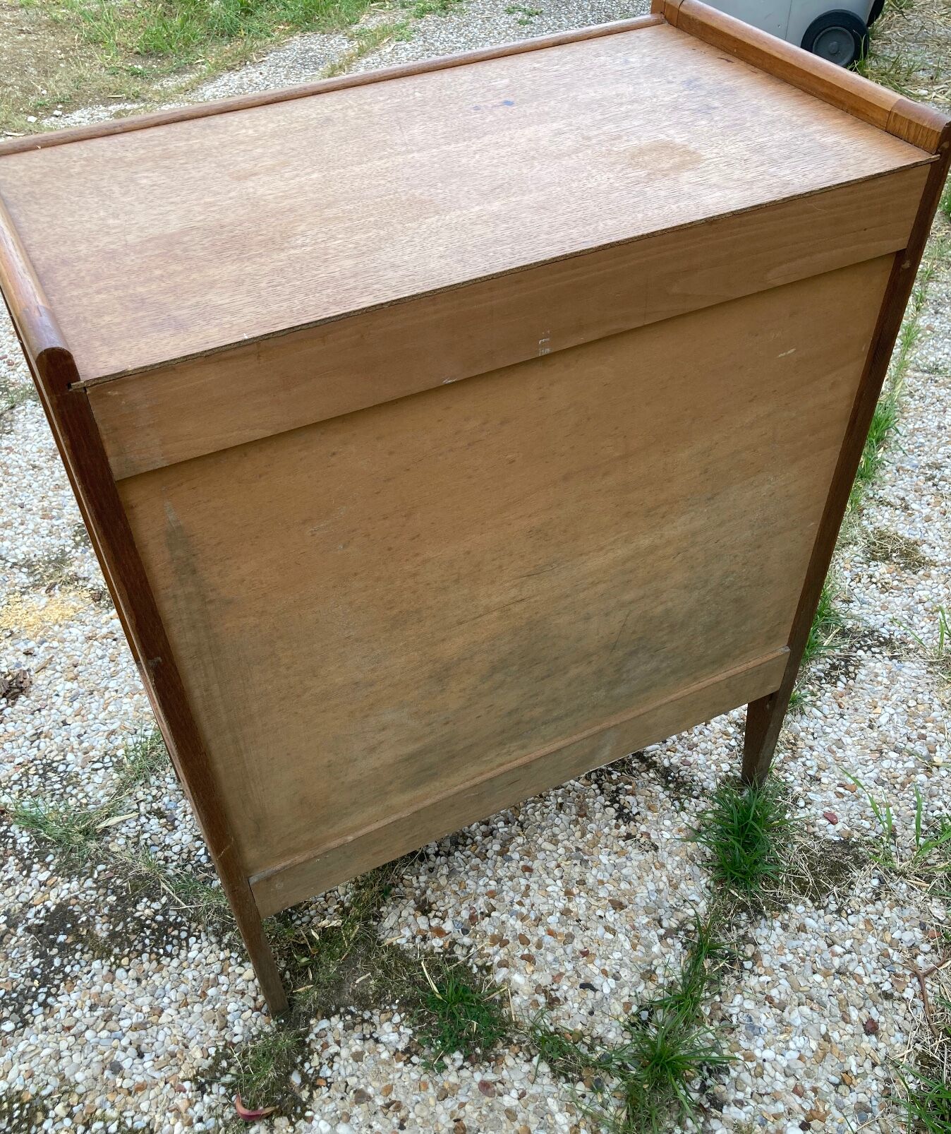 Vintage dresser compass feet