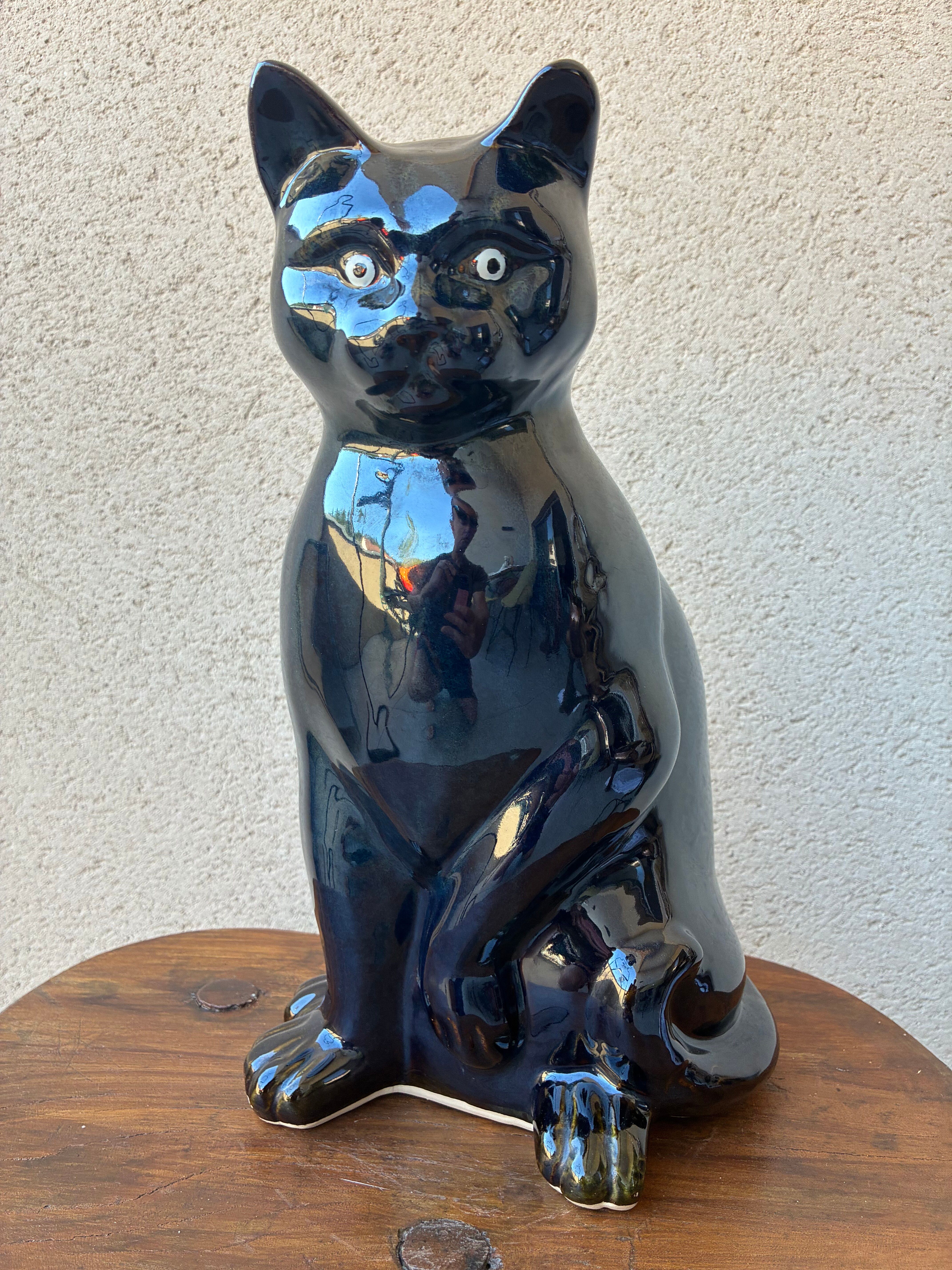 Vintage ceramic cat