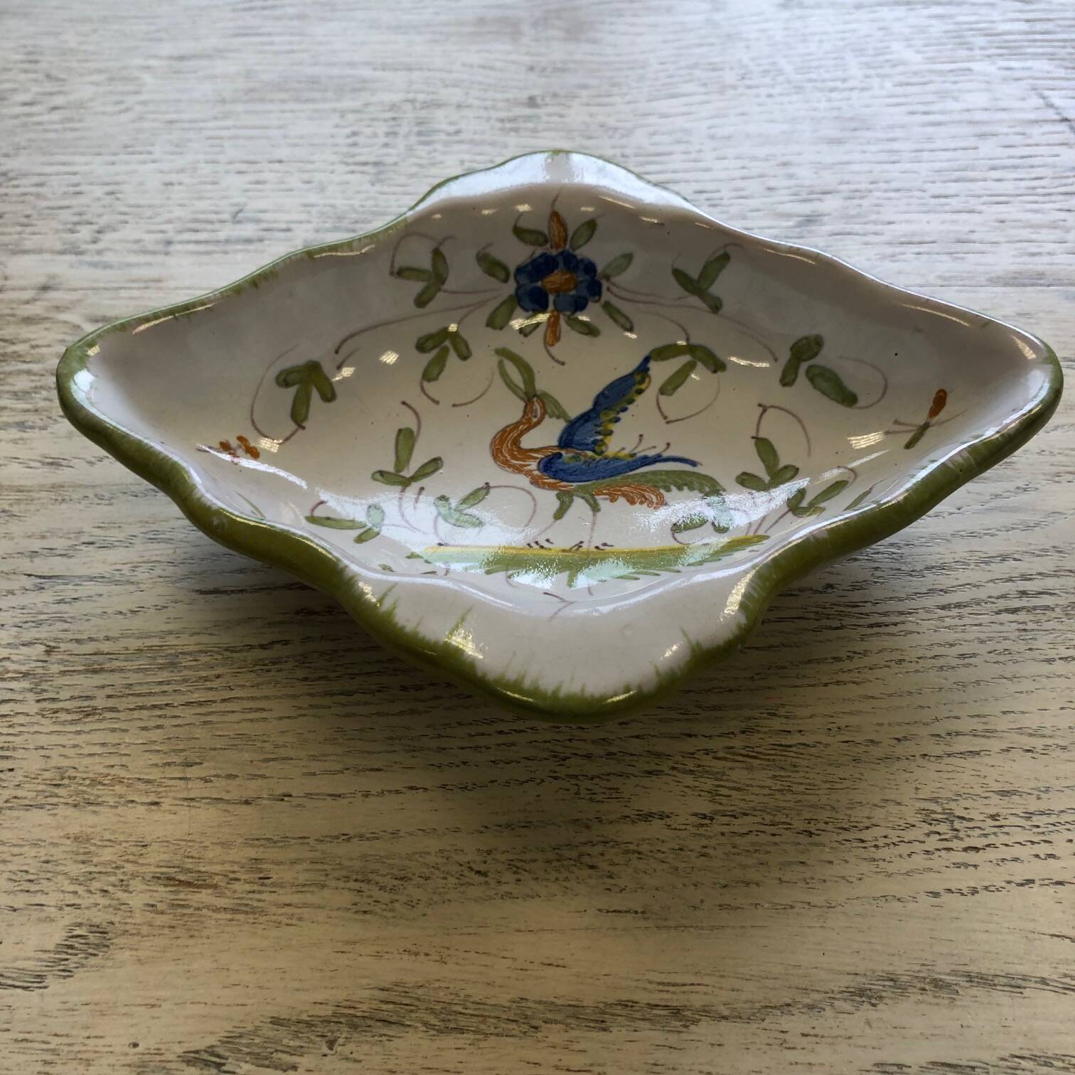 Dish in Moustier - Perfect condition