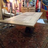 Farm table