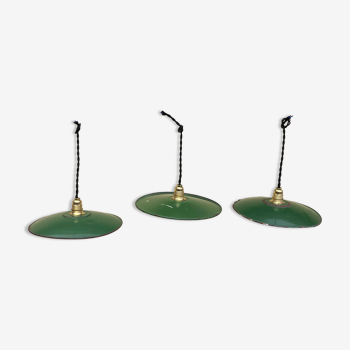 Trio in white green enamelled sheet hanging lamps
