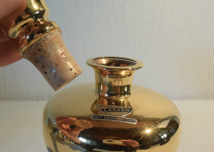 Old decanter liquor with 6 glasses of Laeken-Brussels