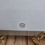 Large Limoges porcelain cake plate, hand-painted and signed – floral decoration.