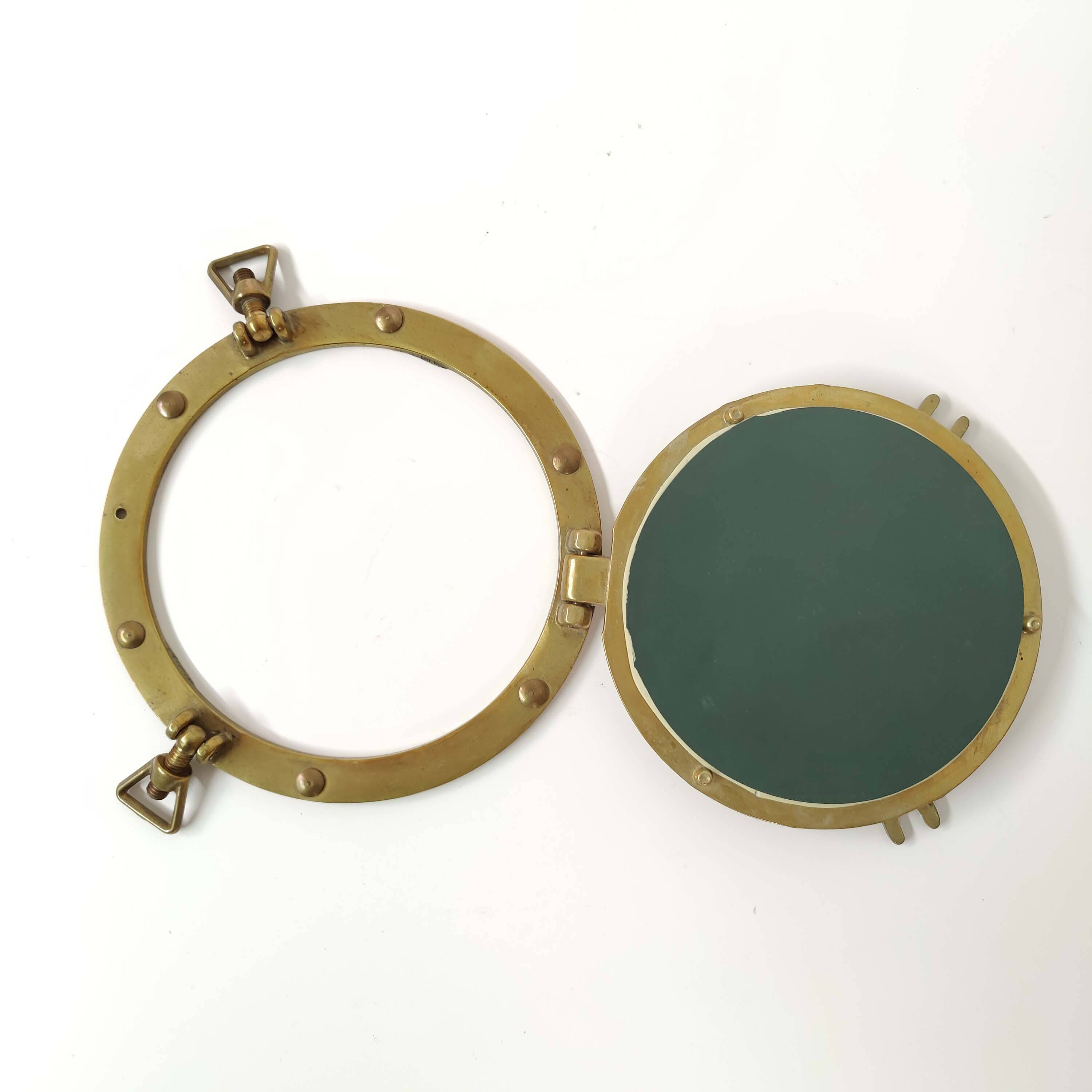 Brass porthole mirror, diameter 18cm