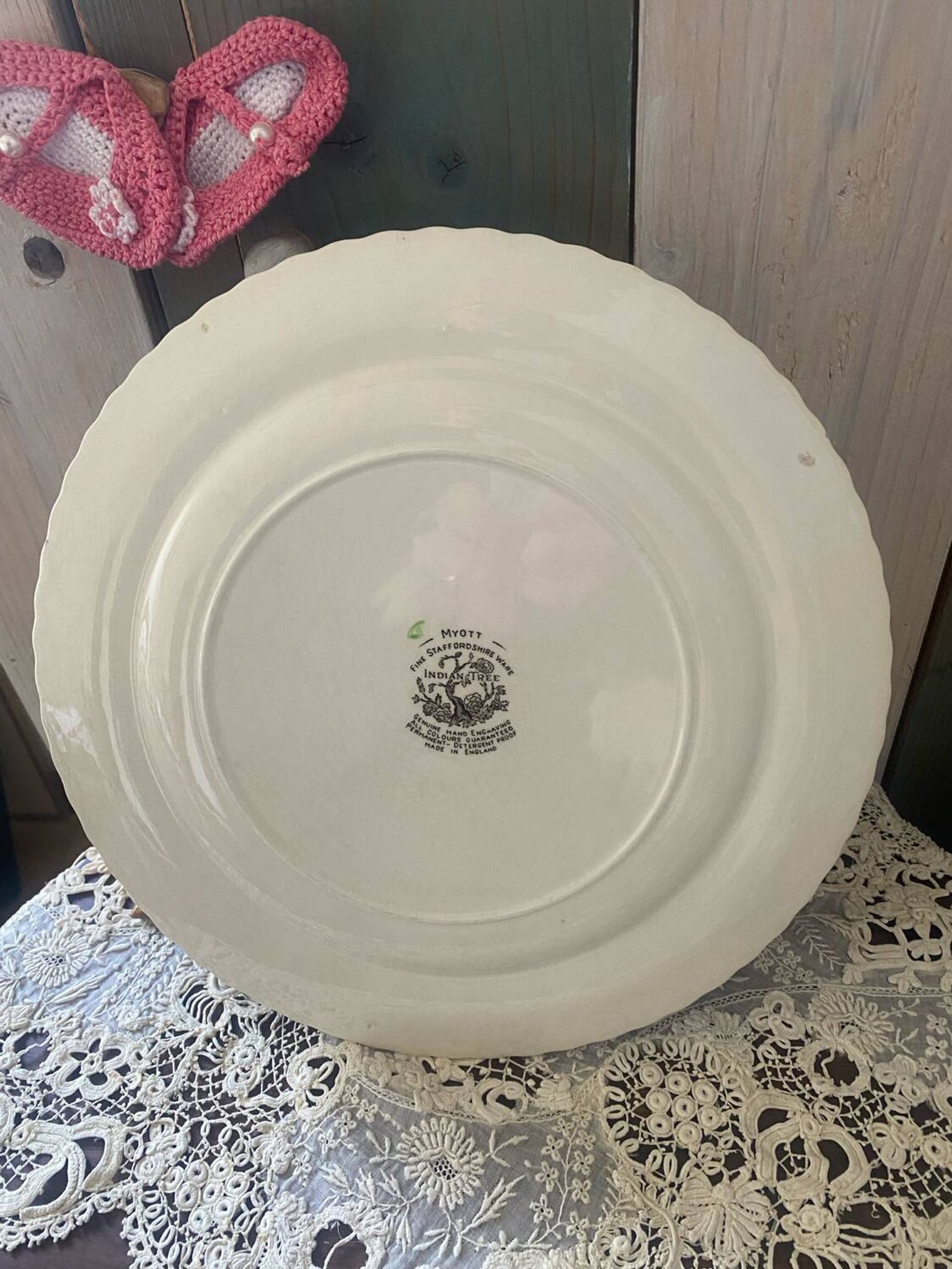 Grand plat à gâteau en faïence Myott modèle Indian Tree