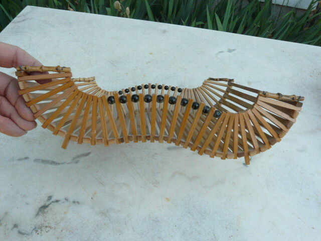 Empty panter bamboo strap pocket