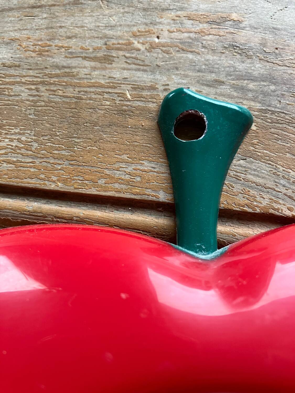 Apple mirror