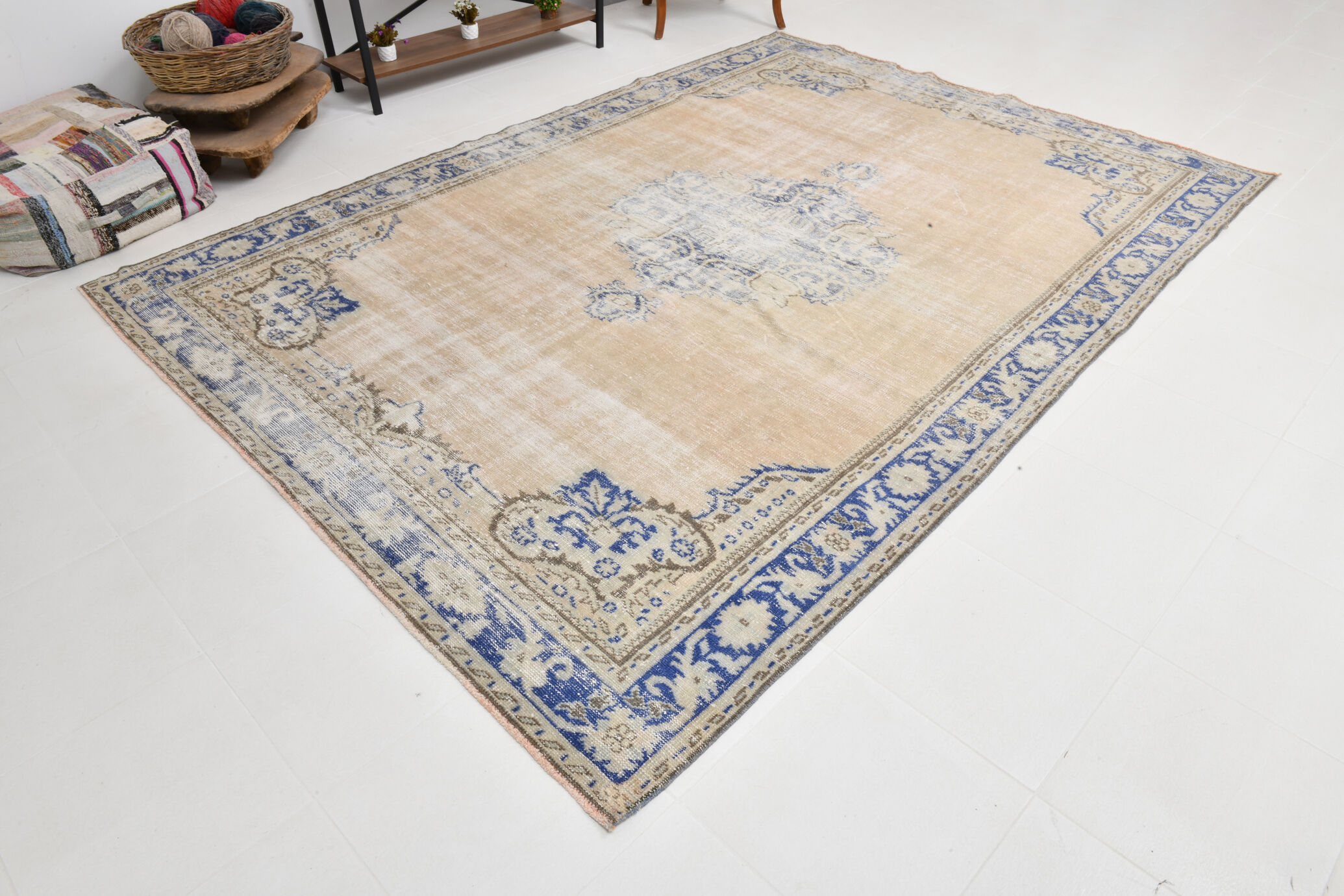 Madallion rug 225x321cm