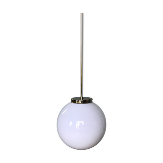 Glass ball suspension