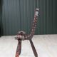 Chaise tripode brutaliste