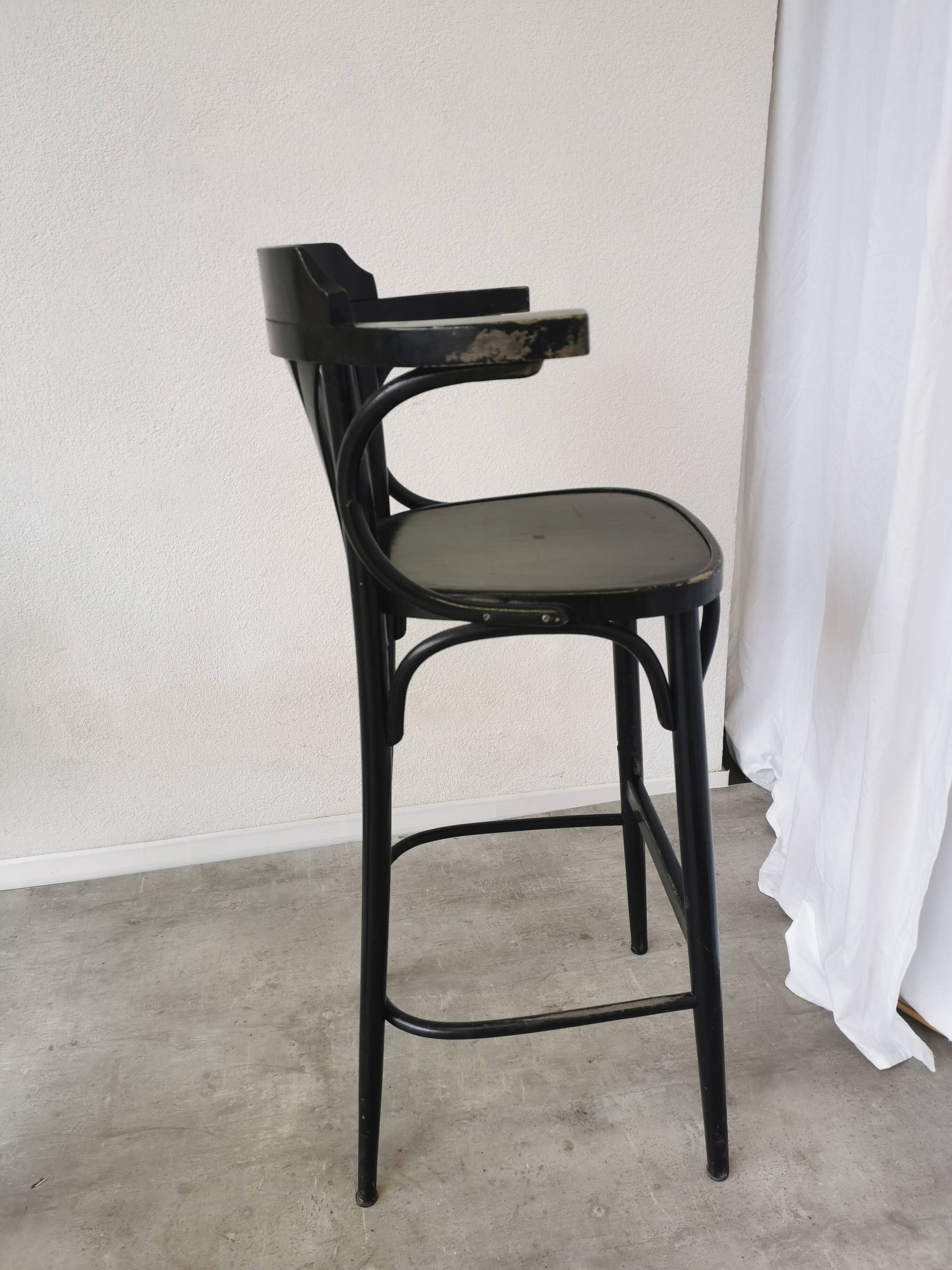 Chaise de bar vintage en bois courbé noir, style Thonet, milieu du XXe siècle (années 1970)