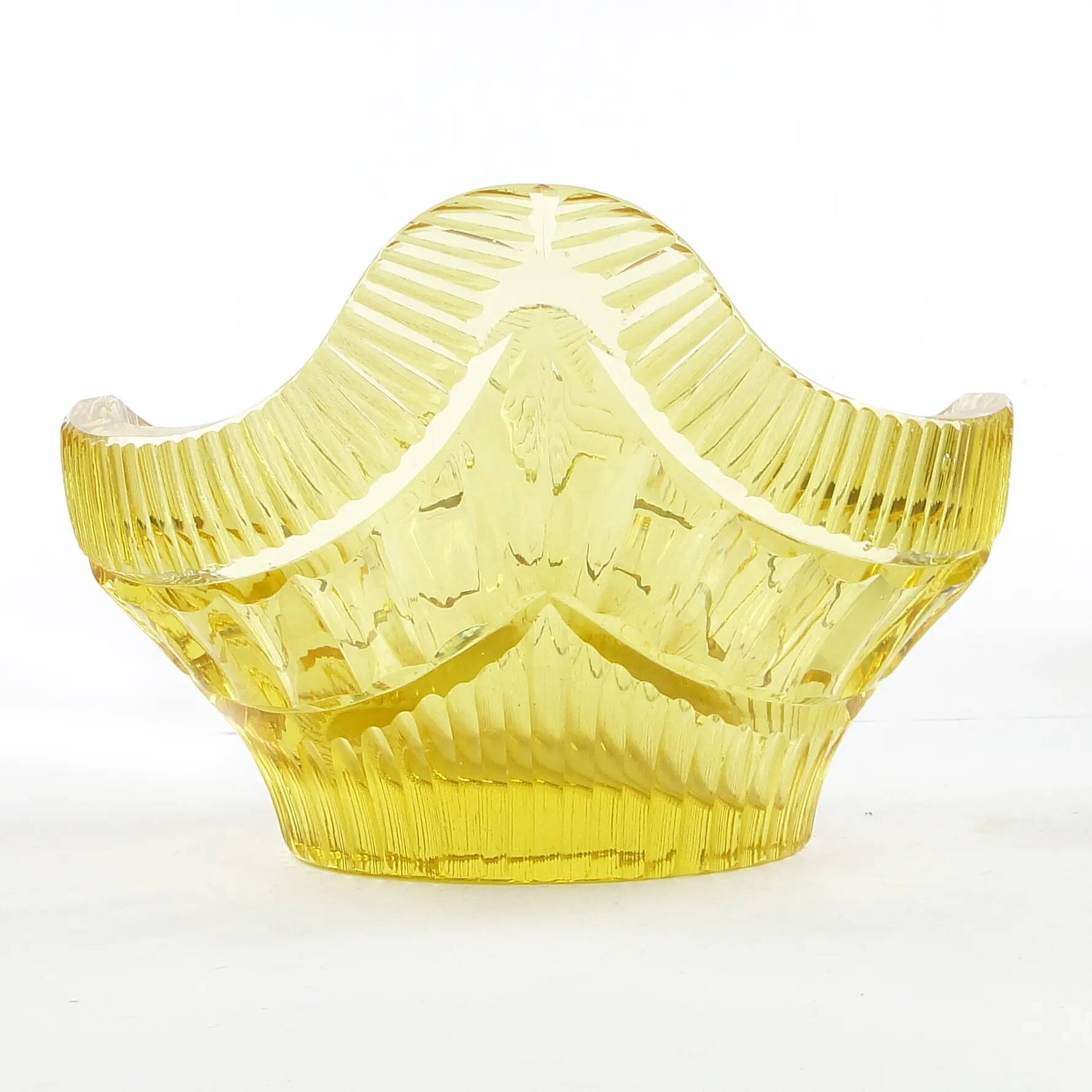 Art Deco jardiniere, lemon crystal, designed by R. Hlousek, Moser, Czechoslovakia, 1930s