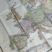 Très grande carte 93x73 : Europe Physique et Politique, imprimée par L