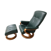 Fauteuil en cuir avec repose-pieds