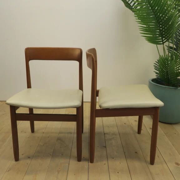 Set of 8 mid-century teak chairs, Denmark 1960.
