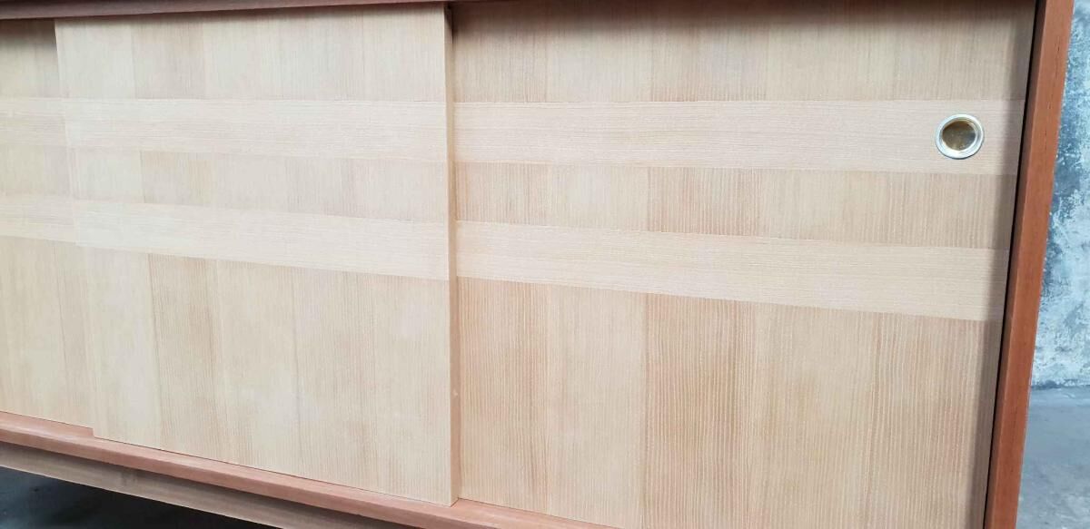 Vintage line with sliding doors