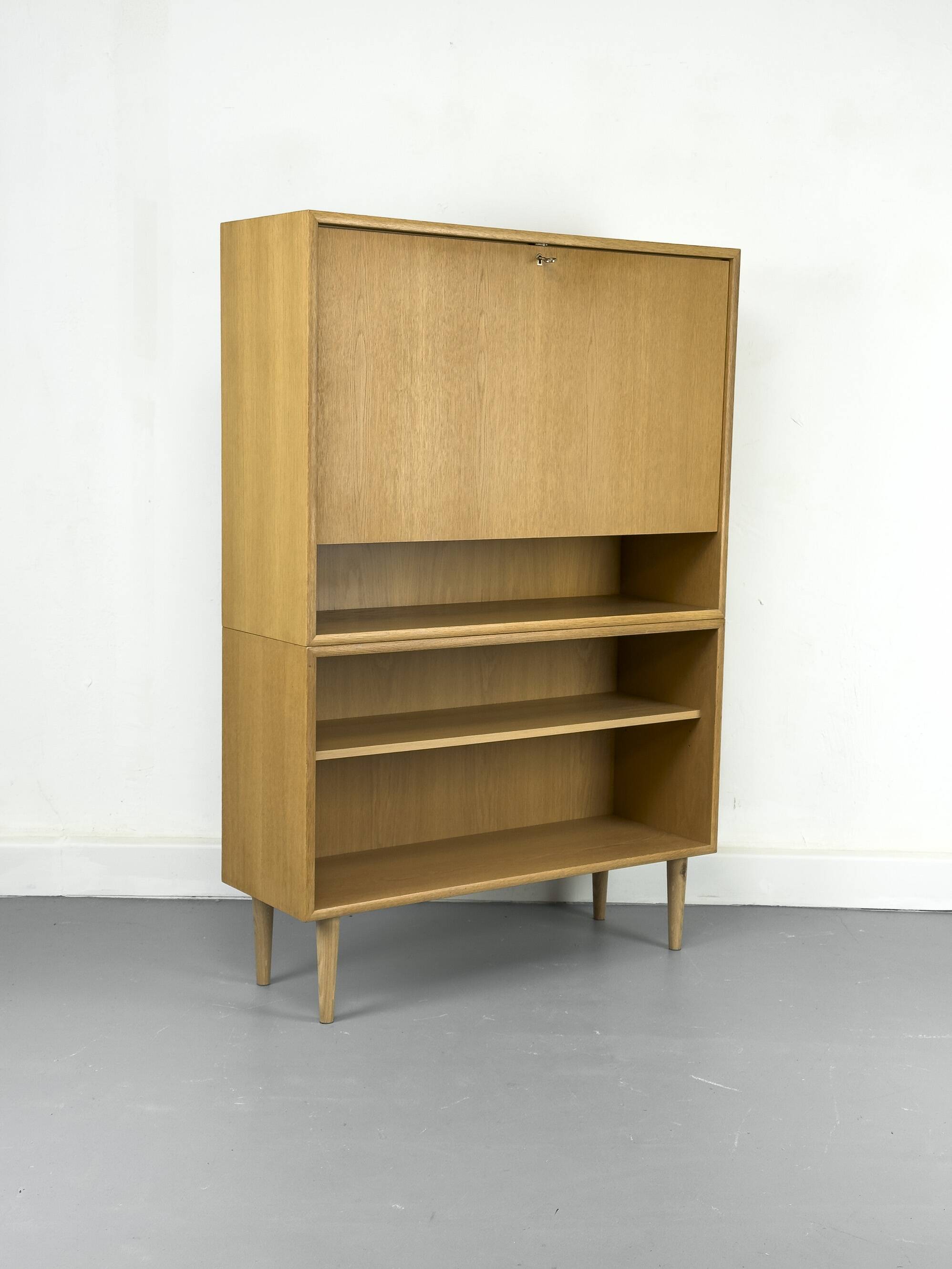 Cabinet en chêne de Wk Möbel, années 1970