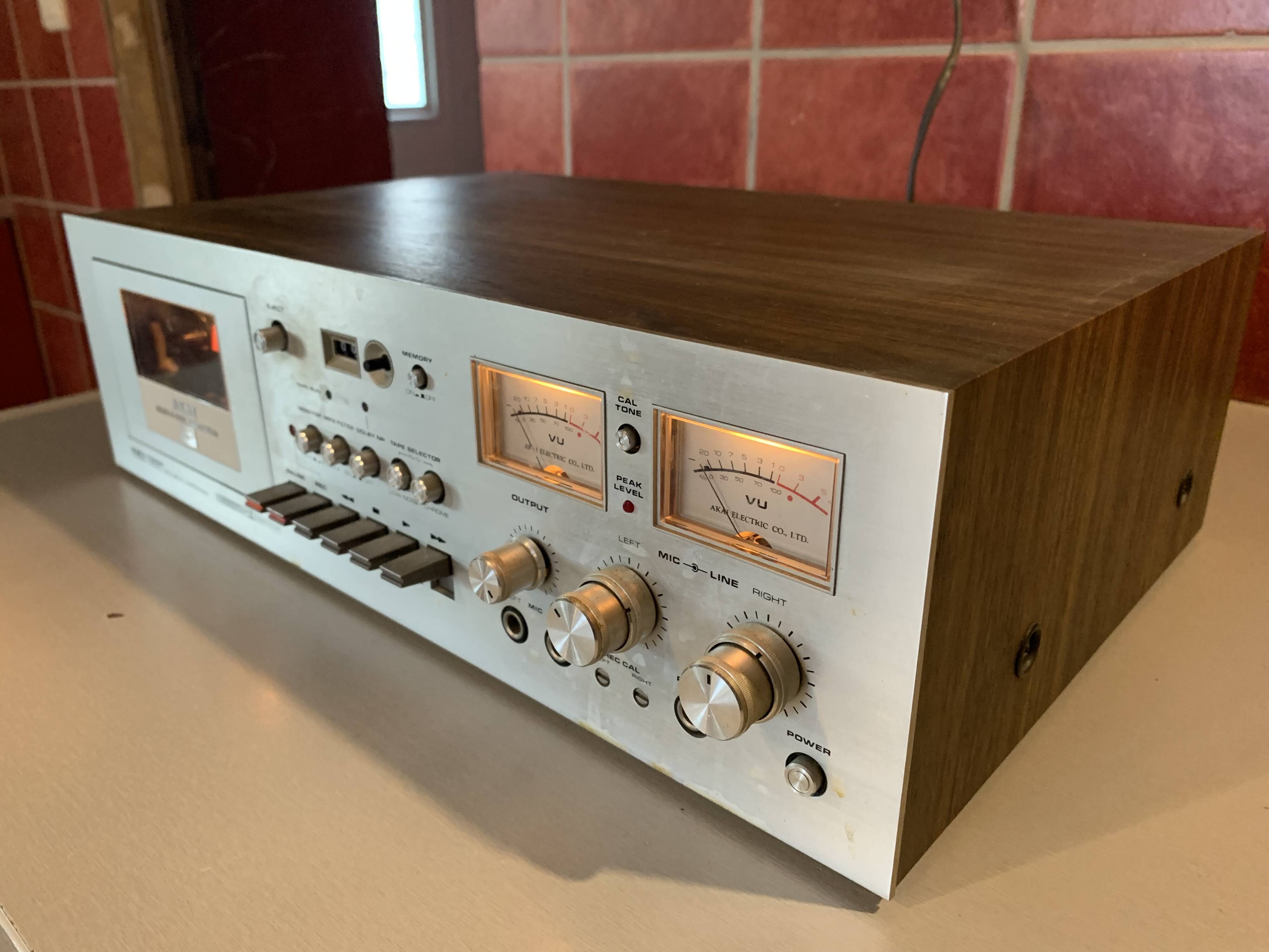 Vintage cassette player AKAI GXC-740D