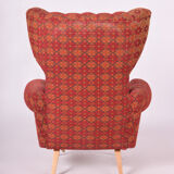 Fauteuil Rouge Midcentury Wingback, État d’origine, fabriqué en Tchéquie des années 1950.