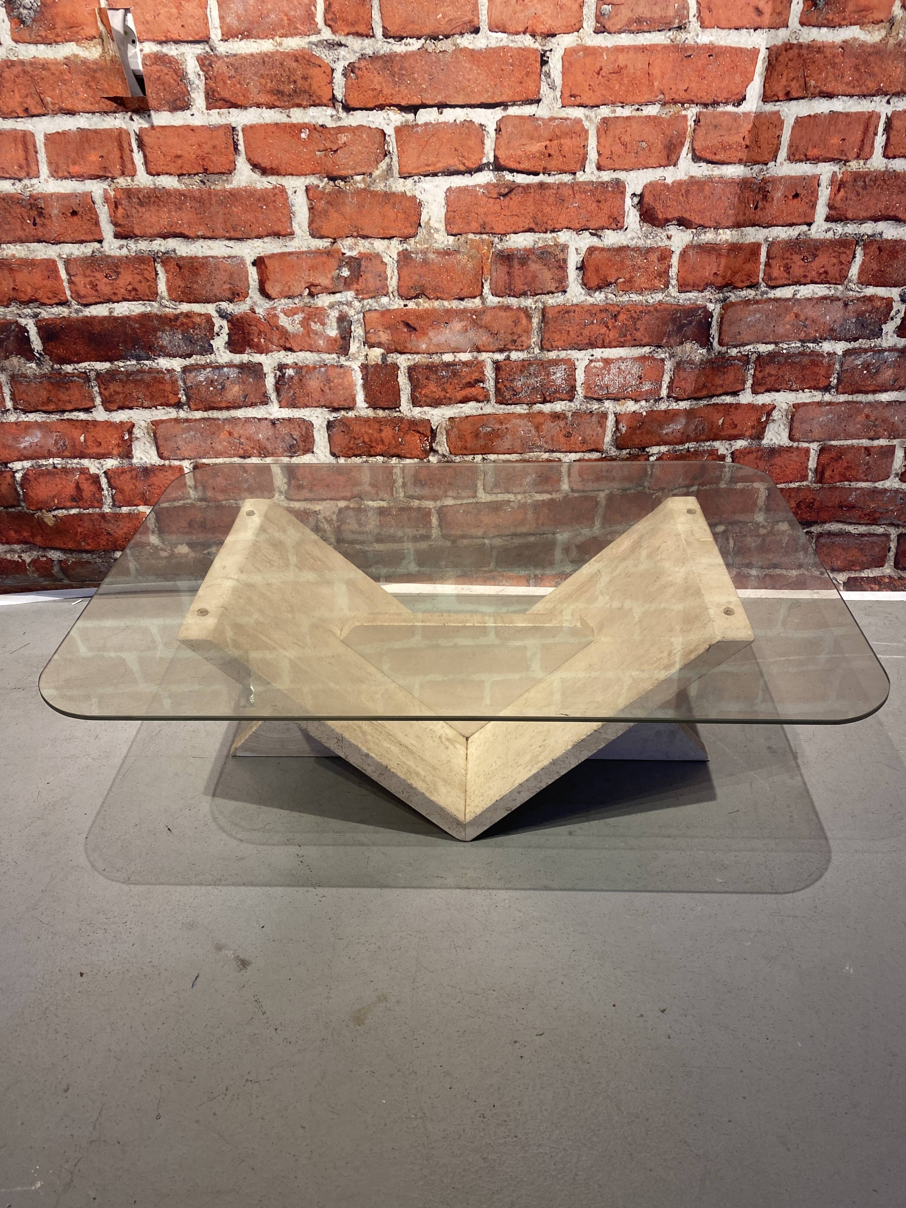 Coffee table in white marble and glass