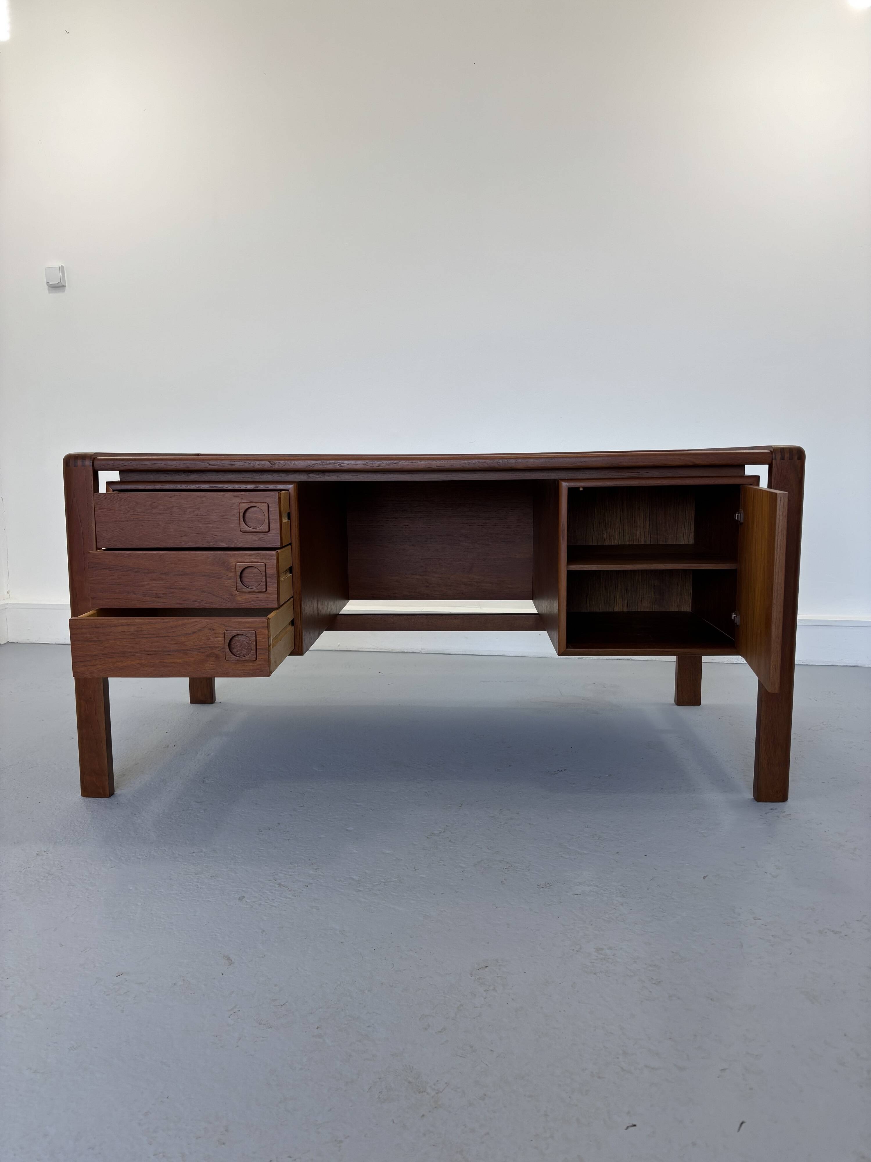 Office from the 1960s by H.P. Hansen