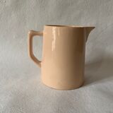 Carafe en porcelaine rose, Sarreguemines, 1930, France