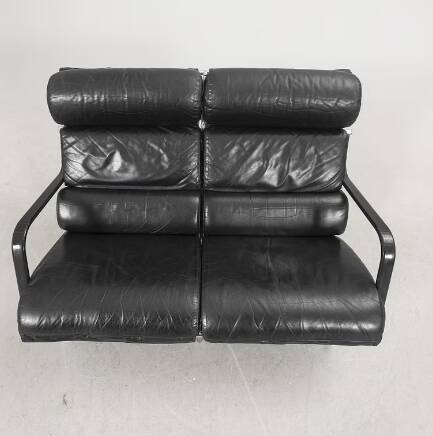 Yrjö Kukkapuro, sofa, "Remmi",1970s.