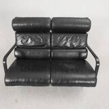 Yrjö Kukkapuro, sofa, "Remmi", 1970s.