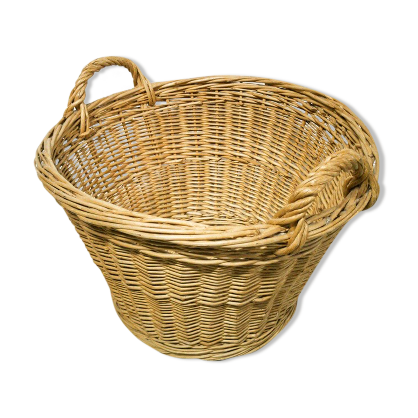 Woven wicker basket