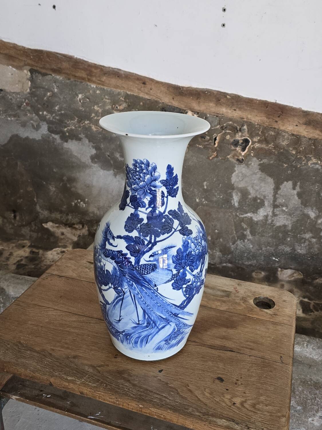Porcelain baluster vase.