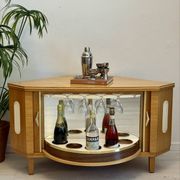 Cabinet de bar vintage « speakeasy »