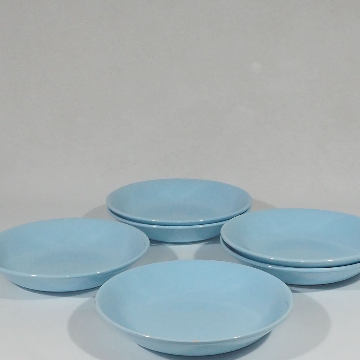 Old plates "pastel blue"