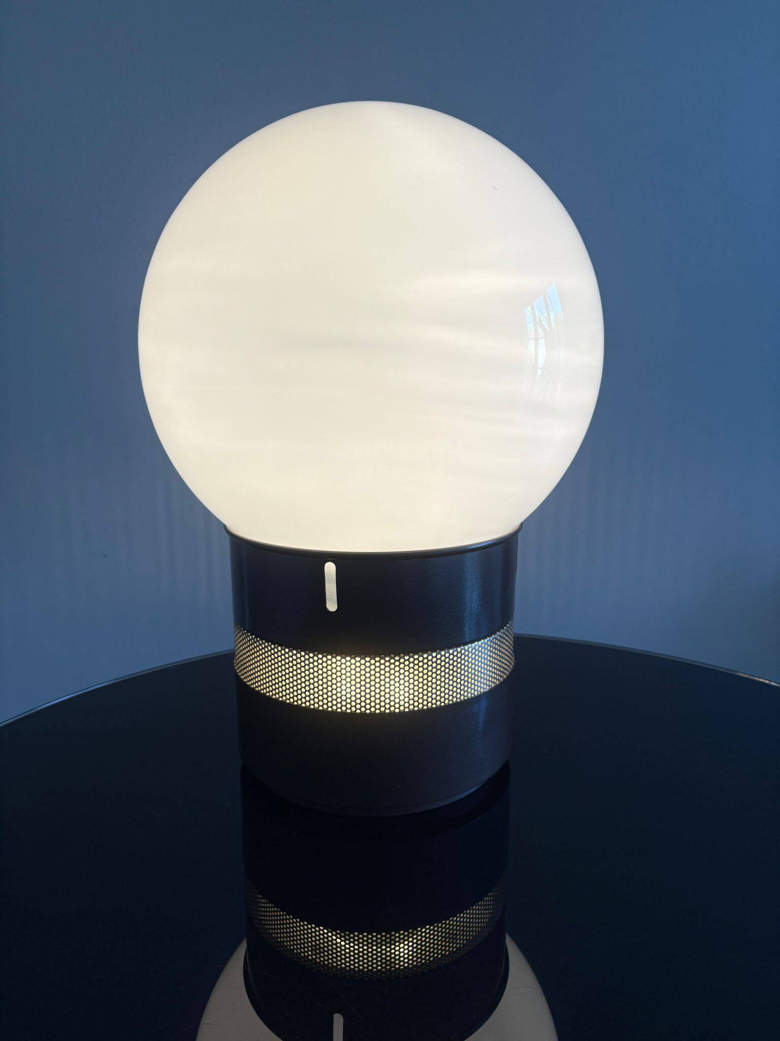 Mezzo Oracolo Lampada by Gae Aulenti by Artemide Design, Italia 1960
