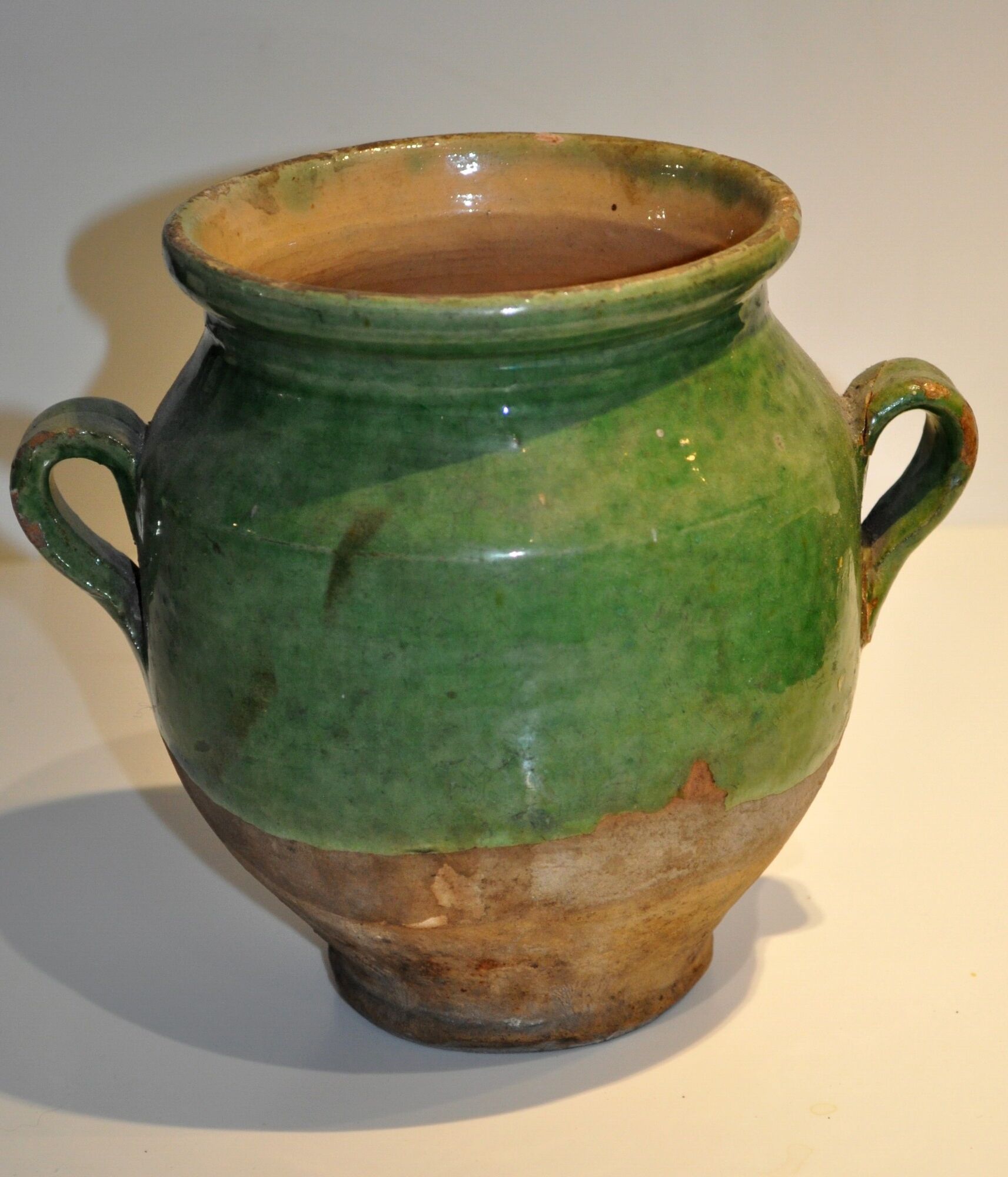 Former pottery varnished from the South of France