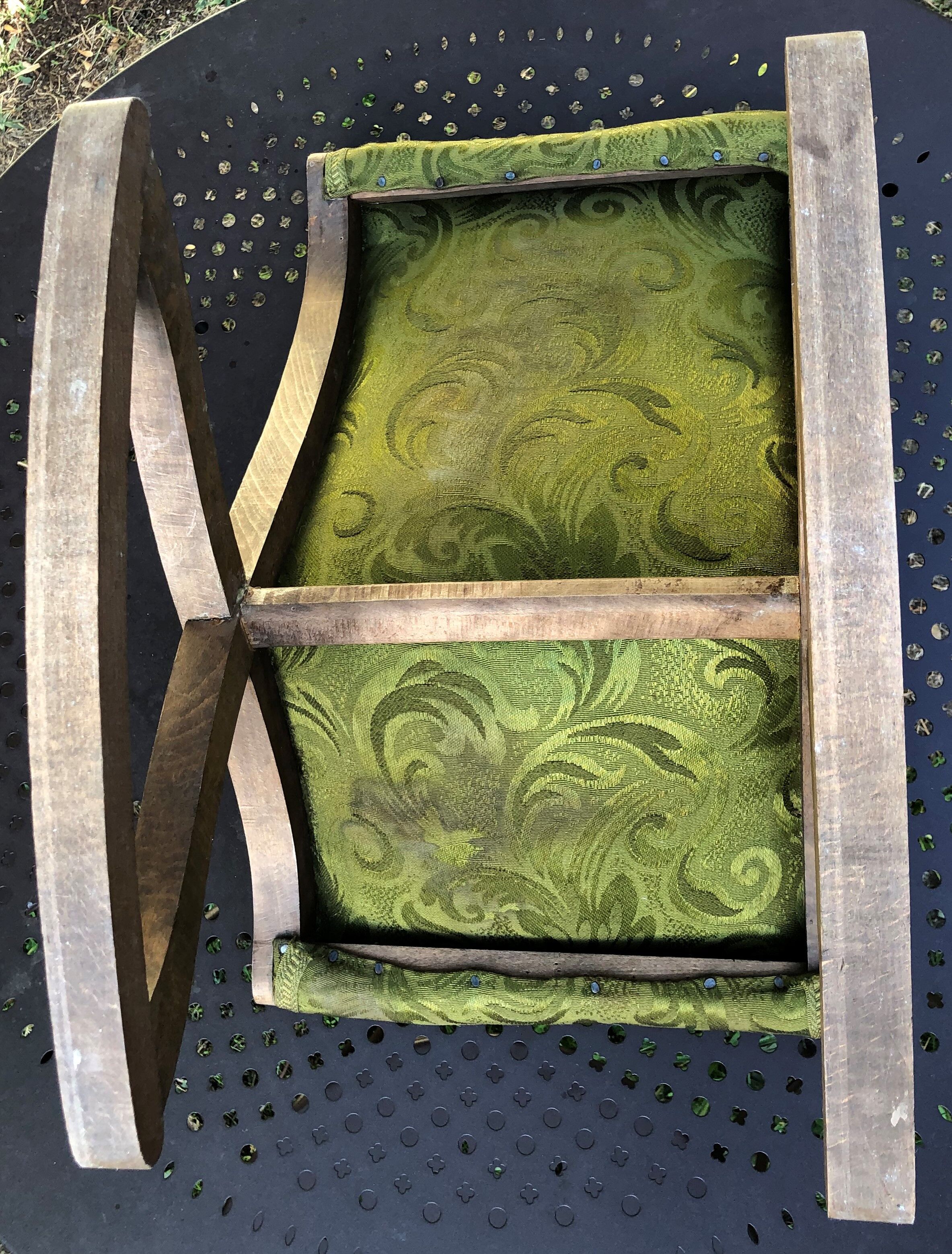 1950s footstool in carved wood and satin green patterned velvet