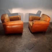 Pair of club shoes from the 1950s in tawny leather.