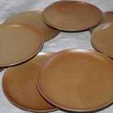 Service 9 flat plates sandstone Village CNP France