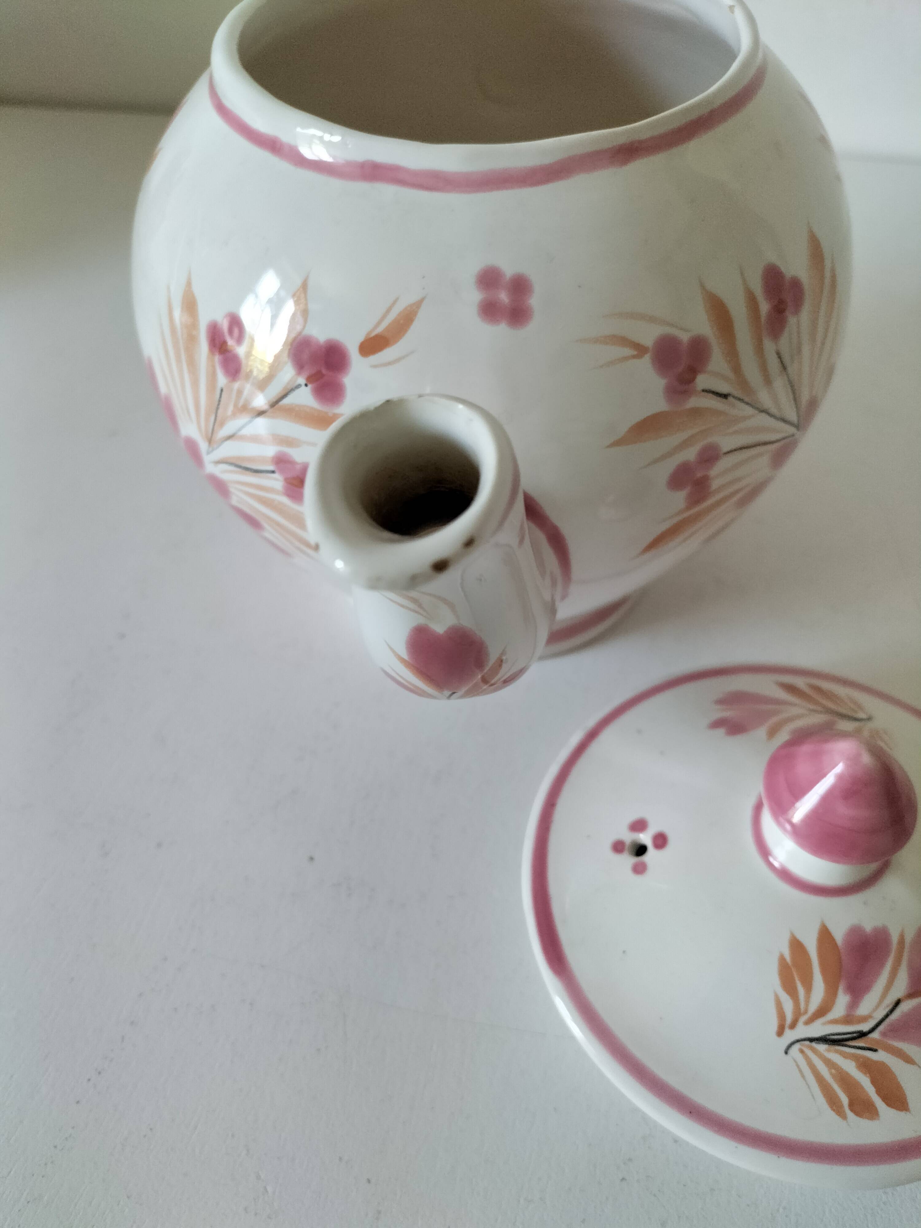 Henriot Quimper pink teapot