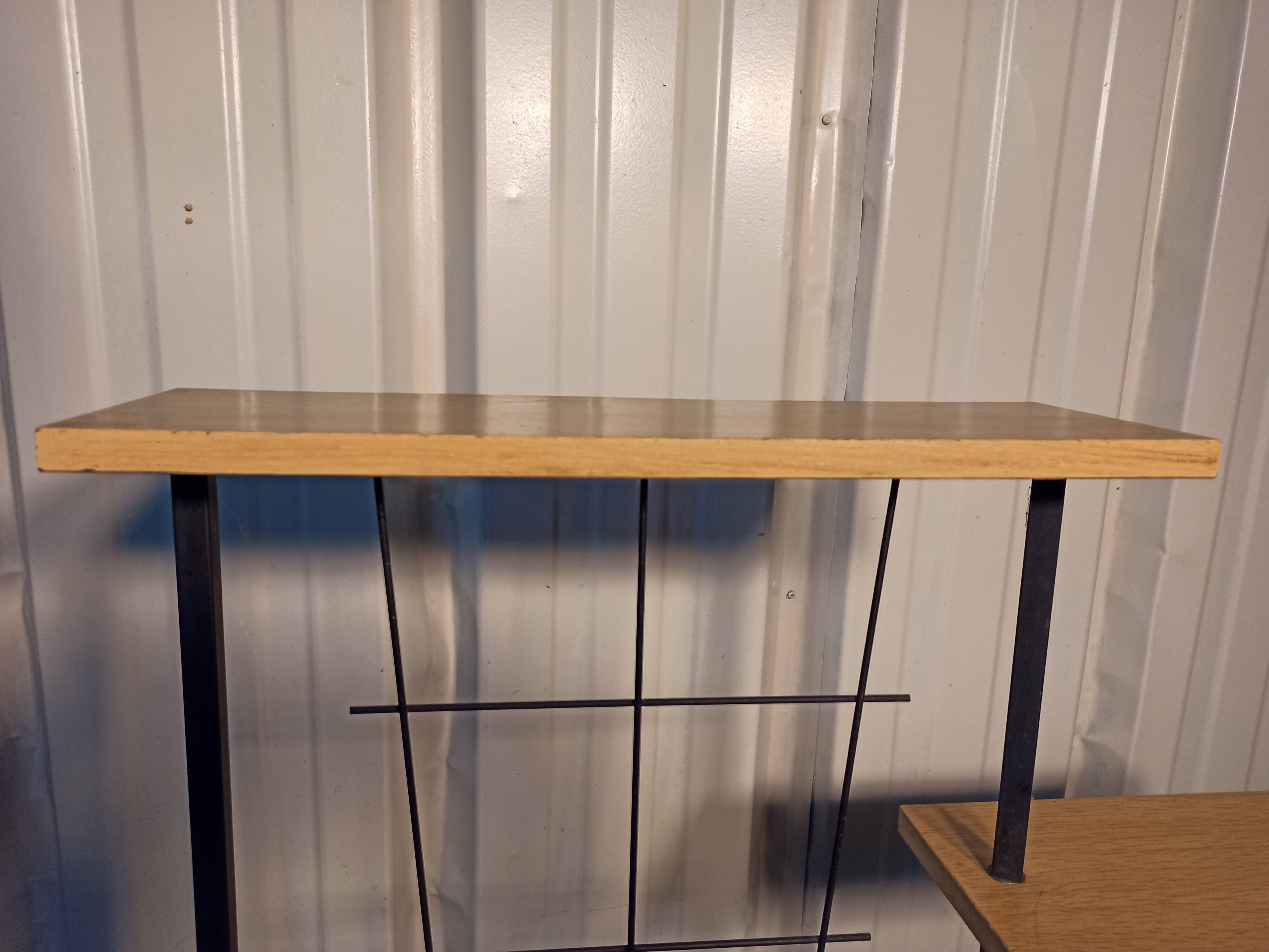 Shelf of the 50s-60s on 3 levels