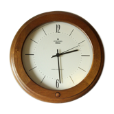 Horloge murale encadrée en bois faite par Junghans vintage