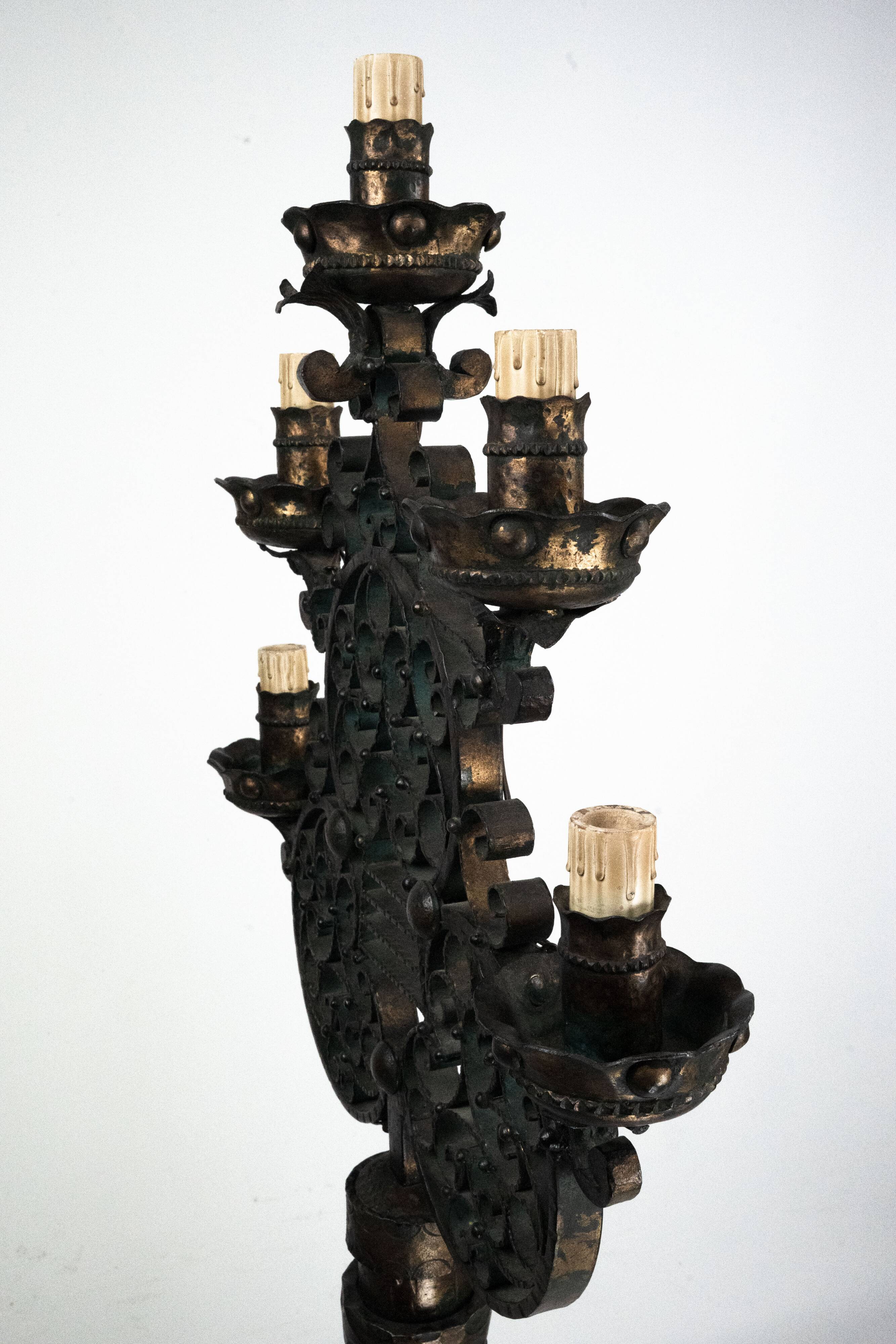 Rare Italian Brutalist floor lamp by Longobard. Italy 1970s