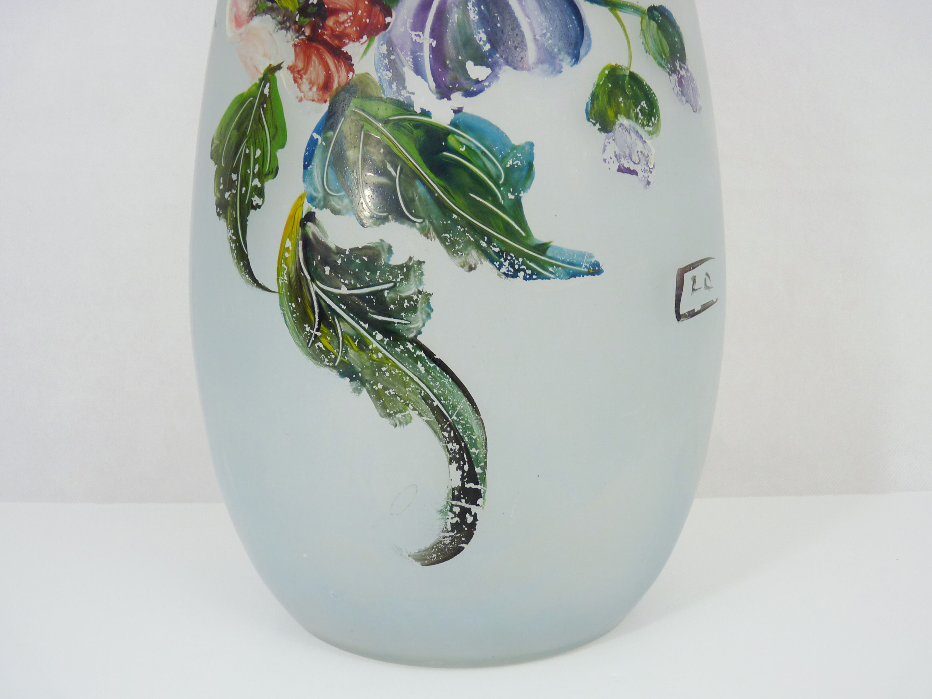 Art Nouveau vase signed floral decoration in glass paste. 40 cm. Year 20